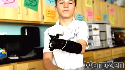 Auburn student Scott Merrow prototypes accessible VR controller